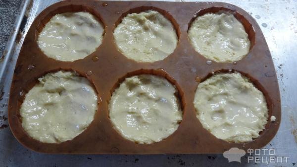 Рецепт: Кекс с начинкой из клюквенного желе - Простые и очень вкусные.