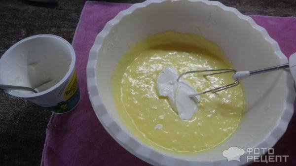 Рецепт: Кекс с начинкой из клюквенного желе - Простые и очень вкусные.