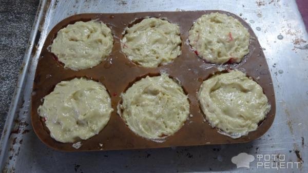 Рецепт: Кекс с начинкой из клюквенного желе - Простые и очень вкусные.