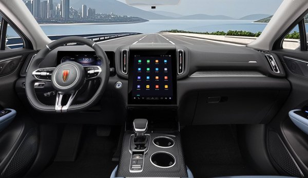 Гибридный кроссовер Hongqi HS3 стал быстрее и эффективнее