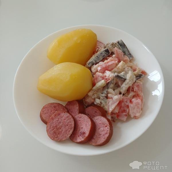 Рецепт: Салат с хрустящими баклажанами - Хрустящие баклажаны, обжаренные в крахмале. Салат по мотивам китайской кухни.