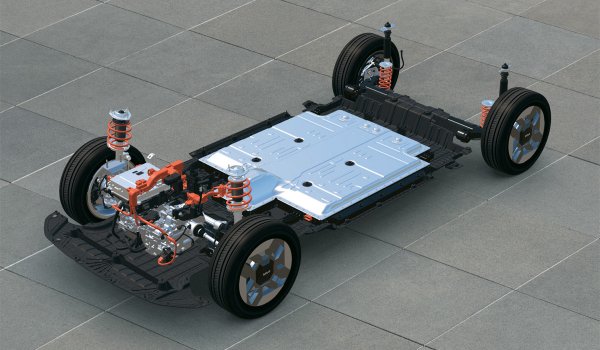 Семиместный кроссовер Kia Carens Clavis стал электромобилем