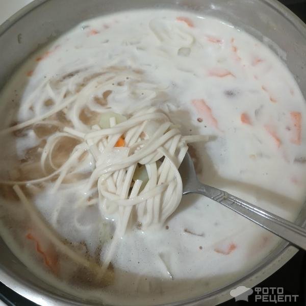 Рецепт: Удон с овощами и курицей - Суп с лапшой удон с курицей, яйцом и овощами. Ужин в азиатском стиле.