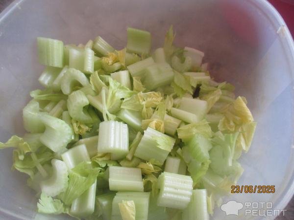 Рецепт: Маринованный сельдерей (с овощами) - как закуска