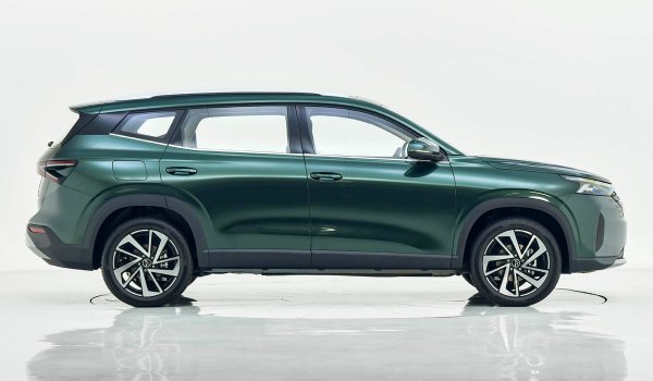 Кроссовер Jetta VS8: новый дизайн и знакомая техника