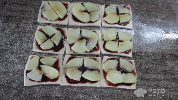 Рецепт: Слоеное печенье из готового теста - Очень быстрое , простое блюдо.