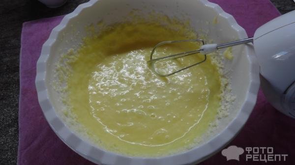 Рецепт: Кекс с начинкой из клюквенного желе - Простые и очень вкусные.