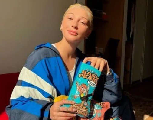 Настя Ивлеева сняла шоу о своей жизни на ферме