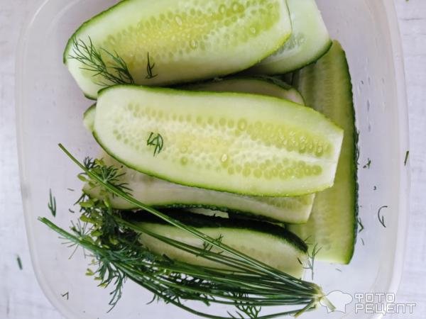 Рецепт: Малосольные огурчики за 8 часов - Изумрудные, хрустящие и без рассола