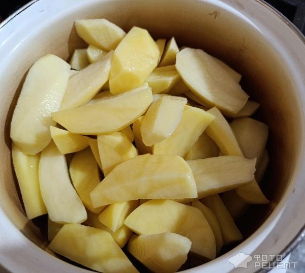 Рецепт: Картофель по-деревенски в духовке - С любимыми специями, хрустящий и очень вкусный.