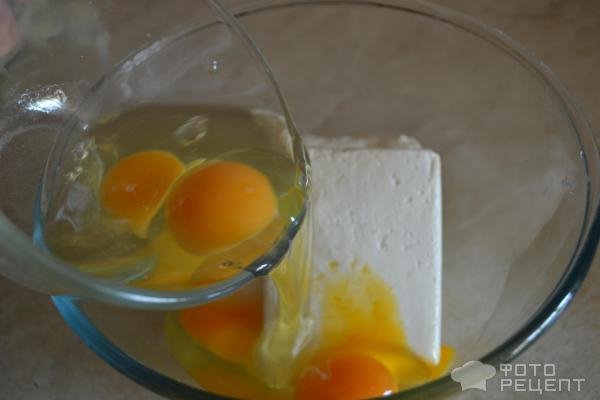 Рецепт: Творожная запеканка без муки и манки - С яблоками, корицей и медом