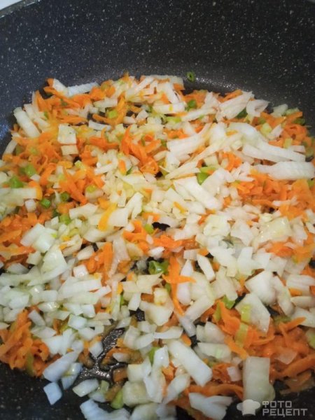 Рецепт: Перец болгарский фаршированный - С мясом и овощами Рецепт: Перец болгарский фаршированный - С мясом и овощами