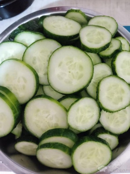 Рецепт: Салат из огурцов на зиму - Только огурцы и семена горчицы: но как же это быстро и вкусно!