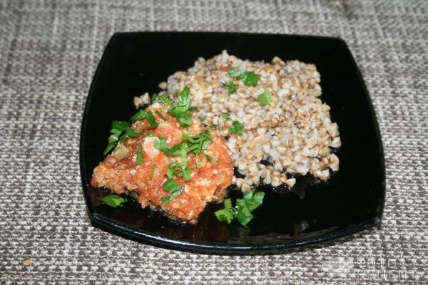 Рецепт: Кабачково-куриные котлетки - под томатным соусом