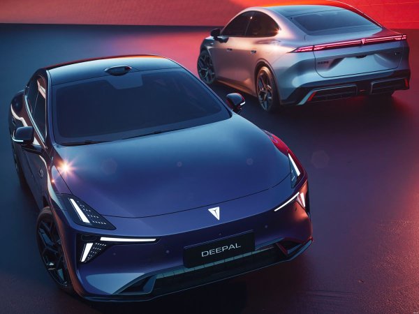 Компания Changan показала эффектный седан Shenlan L06 Компания Changan показала эффектный седан Shenlan L06