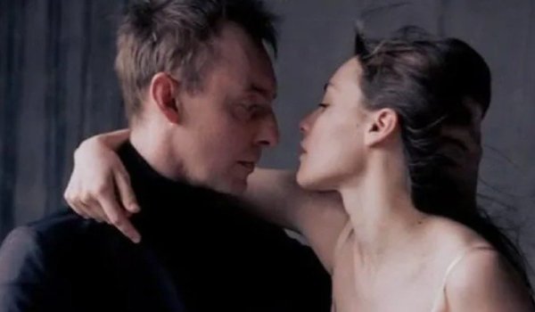 Илья Дель опроверг слухи о причастности возлюбленной к его падению из окна