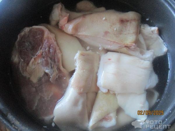 Рецепт: Закуска из свиной шкурки - острая закуска