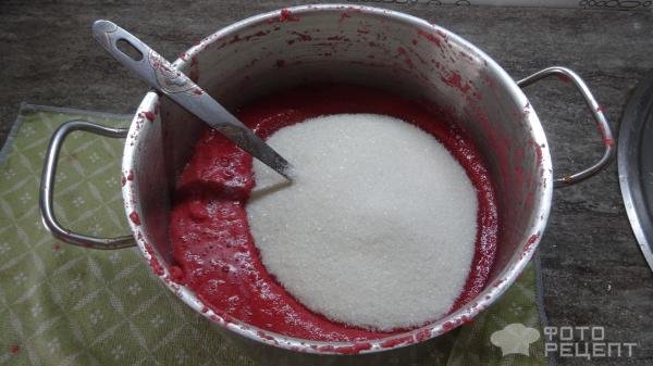 Рецепт: Джем из кизила - Ароматно и вкусно.