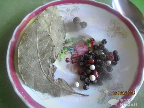 Рецепт: Закуска из свиной шкурки - острая закуска