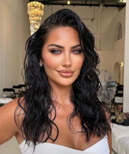 Дождь и ветер не помеха: 5 незаменимых укладок этой осенью