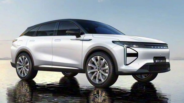 Обновленный Exeed RX: больше гибридных версий