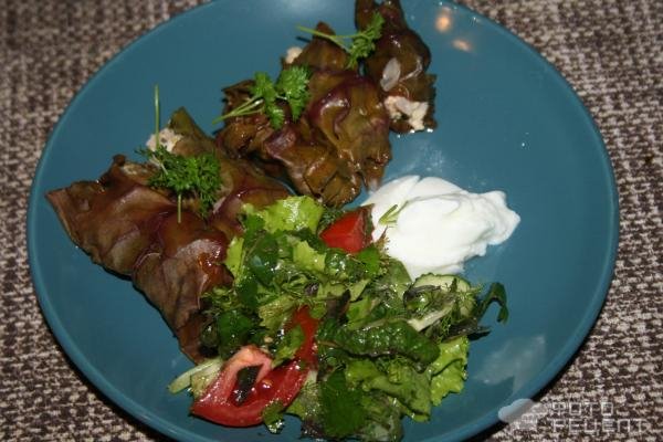 Рецепт: Голубцы из свекольных листьев - с молодой свекольной ботвой