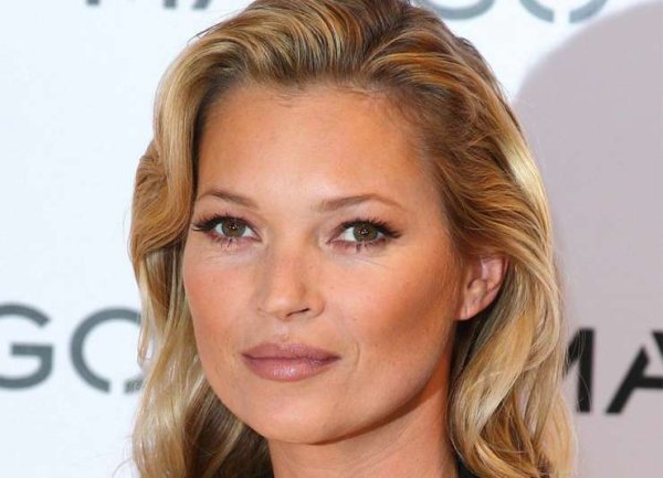 Поднимите мне веки: техники и советы визажиста, которые визуально откроют глаза