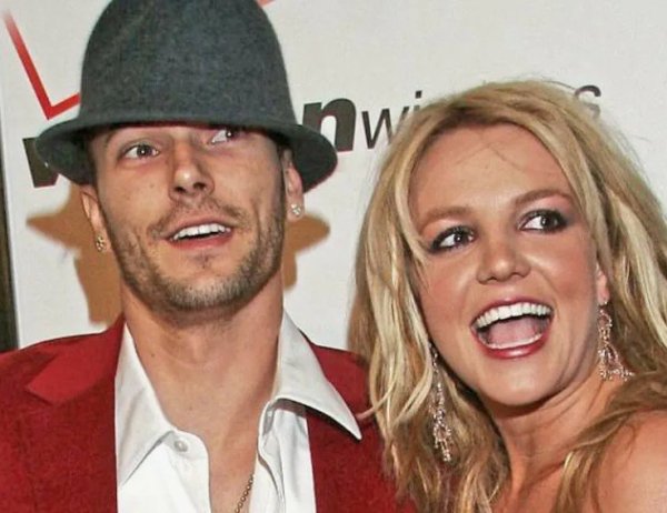 Бывший муж Бритни Спирс рассказал о пугающем поведении певицы