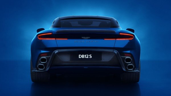 Aston Martin DB12 S: вершина эволюции семейства