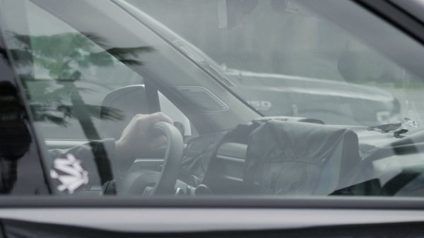 Обновленный Hyundai Santa Fe: работа над ошибками Обновленный Hyundai Santa Fe: работа над ошибками