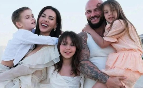 Джиган попросил суд дать им с Самойловой время на примирение