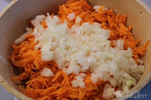 Рецепт: Суп из рыбной консервы - С сыром плавленым