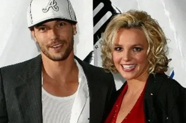 Бывший муж Бритни Спирс рассказал о пугающем поведении певицы