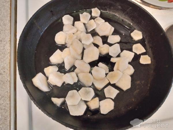 Рецепт: Топенамбур жареный с тыквенными семечками - По-домашнему