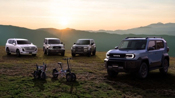 Новая Toyota Land Cruiser FJ: самый компактный и доступный Крузак