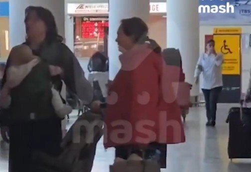 В Сети появились слухи о становлении Ларисы Гузеевой бабушкой В Сети появились слухи о становлении Ларисы Гузеевой бабушкой