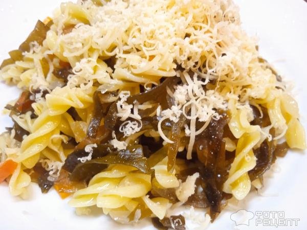 Рецепт: Макароны на сковороде - с морской капустой