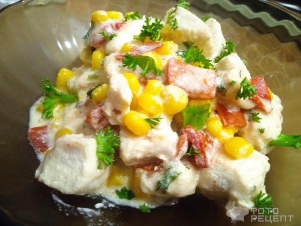 Рецепт: Куриное филе в соусе на сковороде - с кукурузой и болгарским перцем