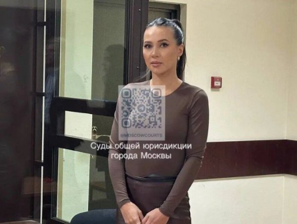 В Сети появились слухи о четвертой беременности Лерчек