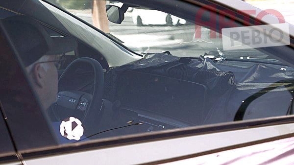 Обновленный Kia Niro вышел на дорожные испытания в США