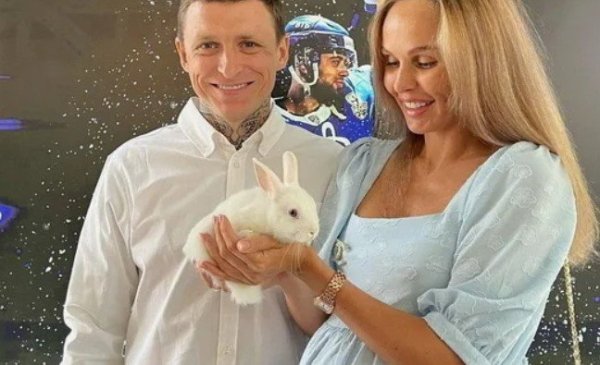 Жена Павла Мамаева оправдалась за свою резкость по отношению к мужу