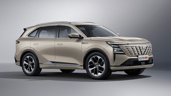Новый Changan CS75 Plus готов к дебюту в России