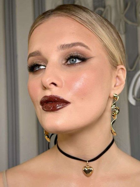 Губы в цвете осени: главные оттенки сезона, которые стоит попробовать