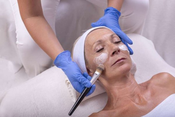 Тренд на skin longevity: уход и процедуры для &laquo;здорового старения&raquo;