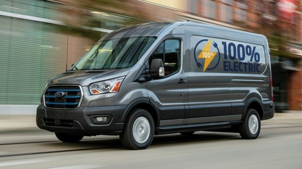 Компания Ford пересмотрела свою стратегию электрификации 