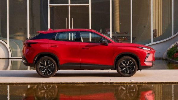 Анонсирован новый кроссовер Omoda C5 для России