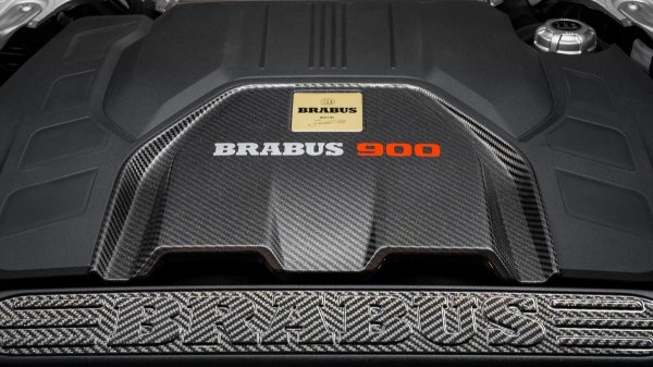 Показаны купе и кабриолет Brabus 900 на основе моделей Bentley