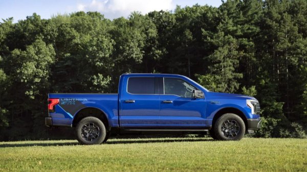 Компания Ford пересмотрела свою стратегию электрификации 