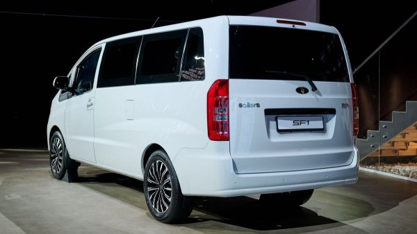 Представлен микроавтобус Sollers SF1