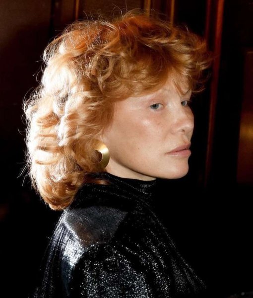 Морщинки — это красиво: как принять себя и блистать Морщинки — это красиво: как принять себя и блистать